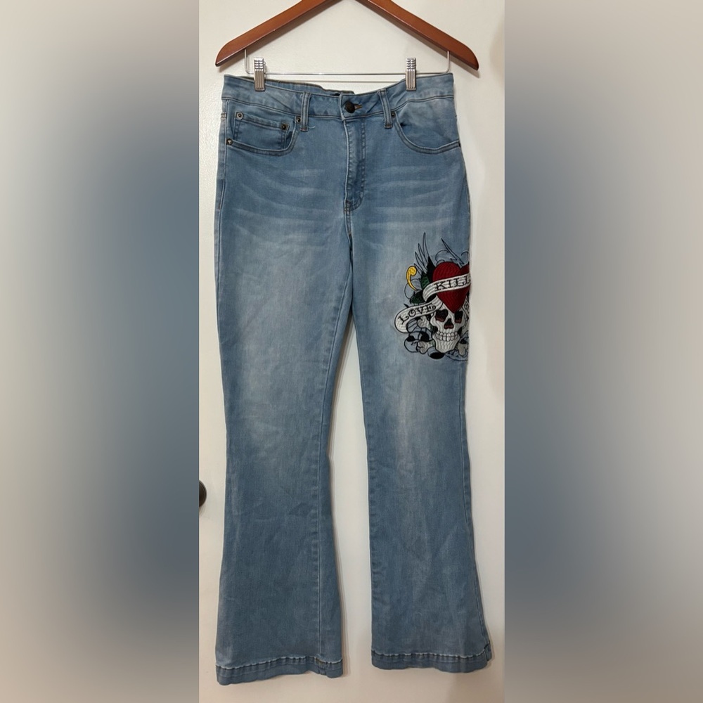 Ed Hardy Women’s Bell Bottom Wide Leg Cotton Blend Embroidered Jeans Size 32